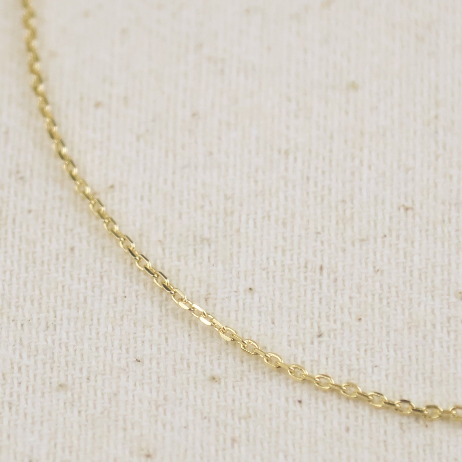 Mondsee 0.9mm Link Chain Anklet | 18k Gold Filled Jewelry