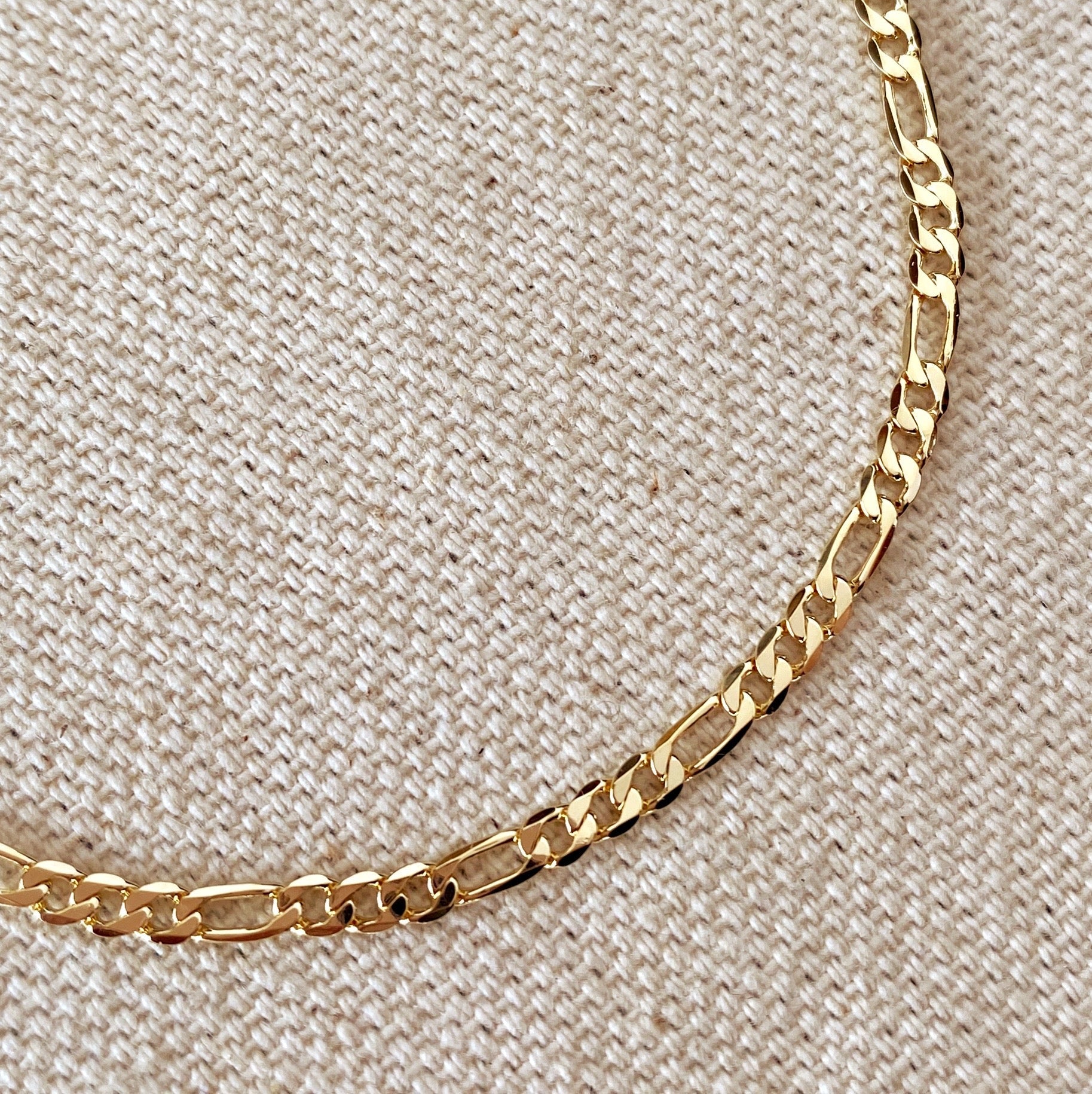 Mondsee 18k Gold Filled 2.5mm Flat Figaro Chain Bracelet | 18k Gold Filled Jewelry