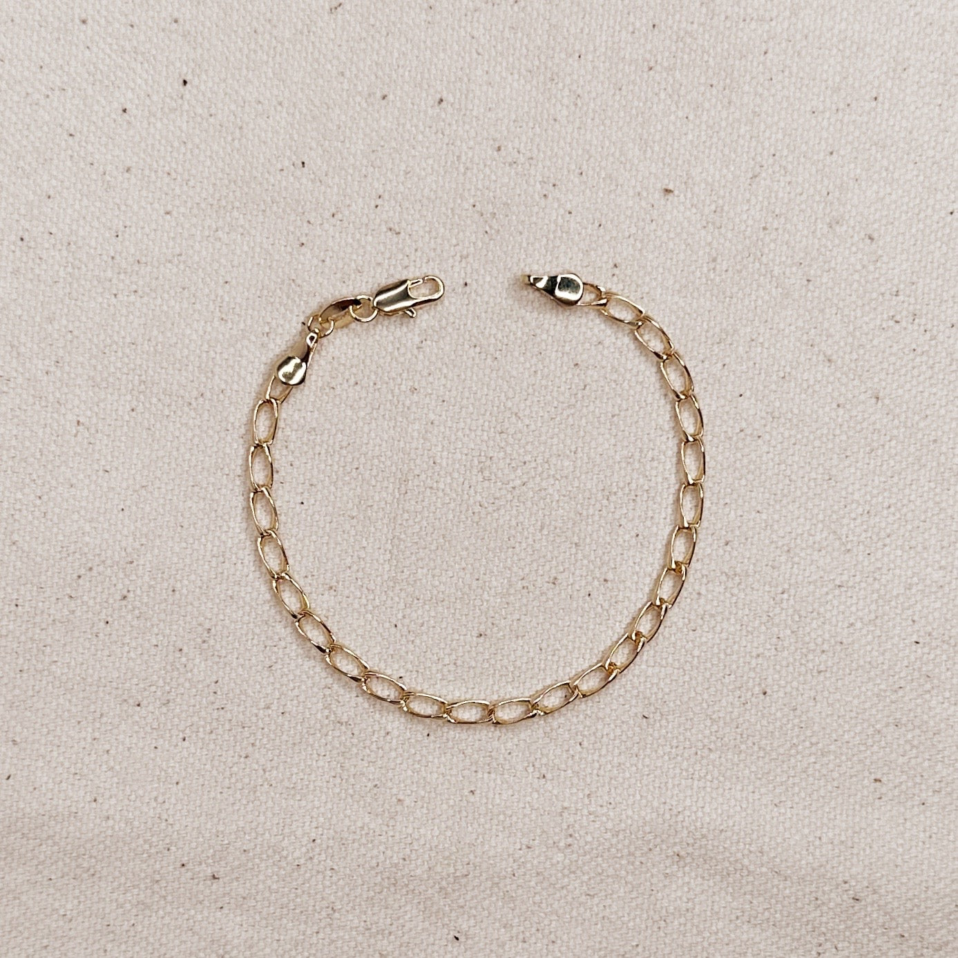 Mondsee 18k Gold Filled Slight Twist Link Bracelet | 18k Gold Filled Jewelry