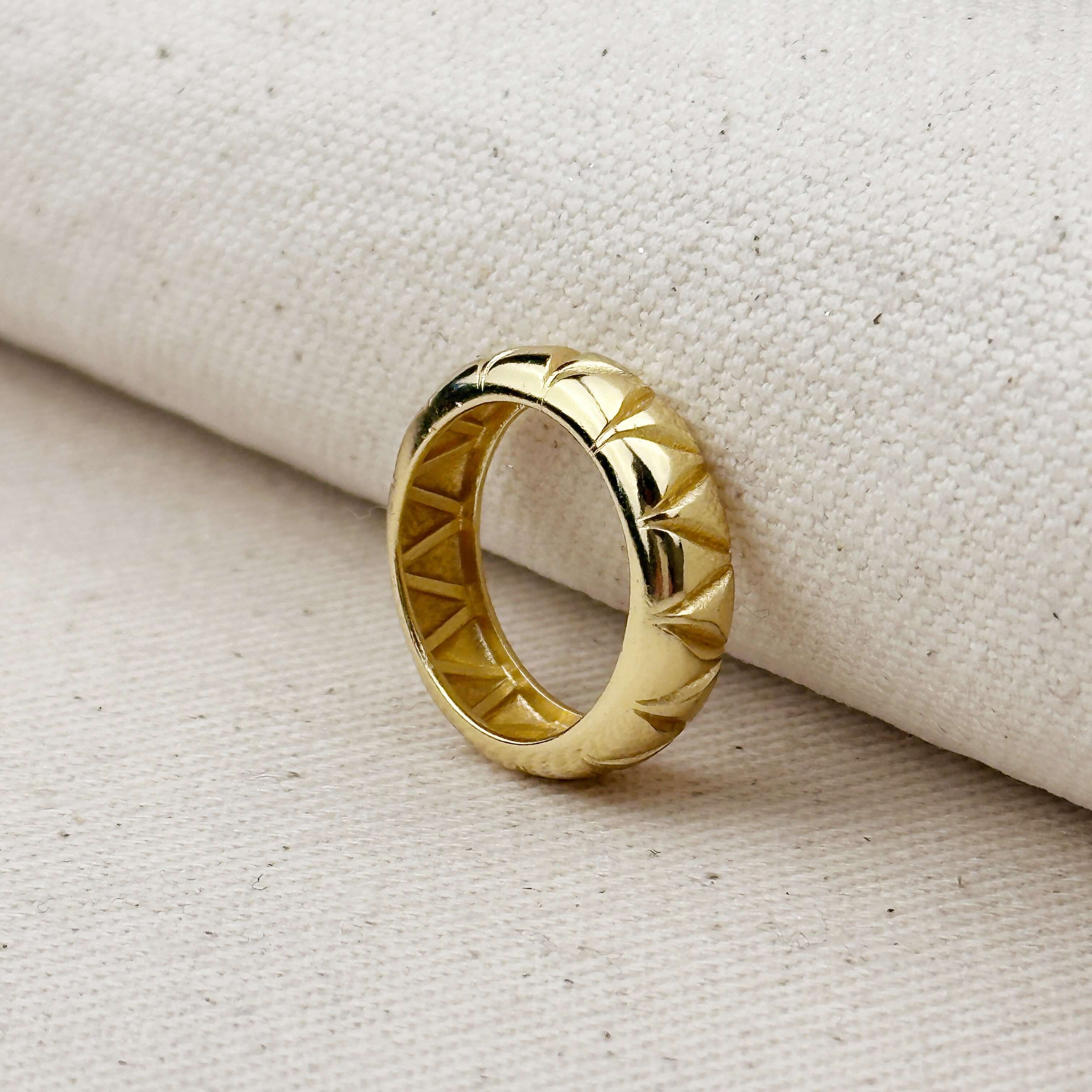 Mondsee 18k Gold Filled Diamond Cut Detail Band Ring | 18k Gold Filled Jewelry