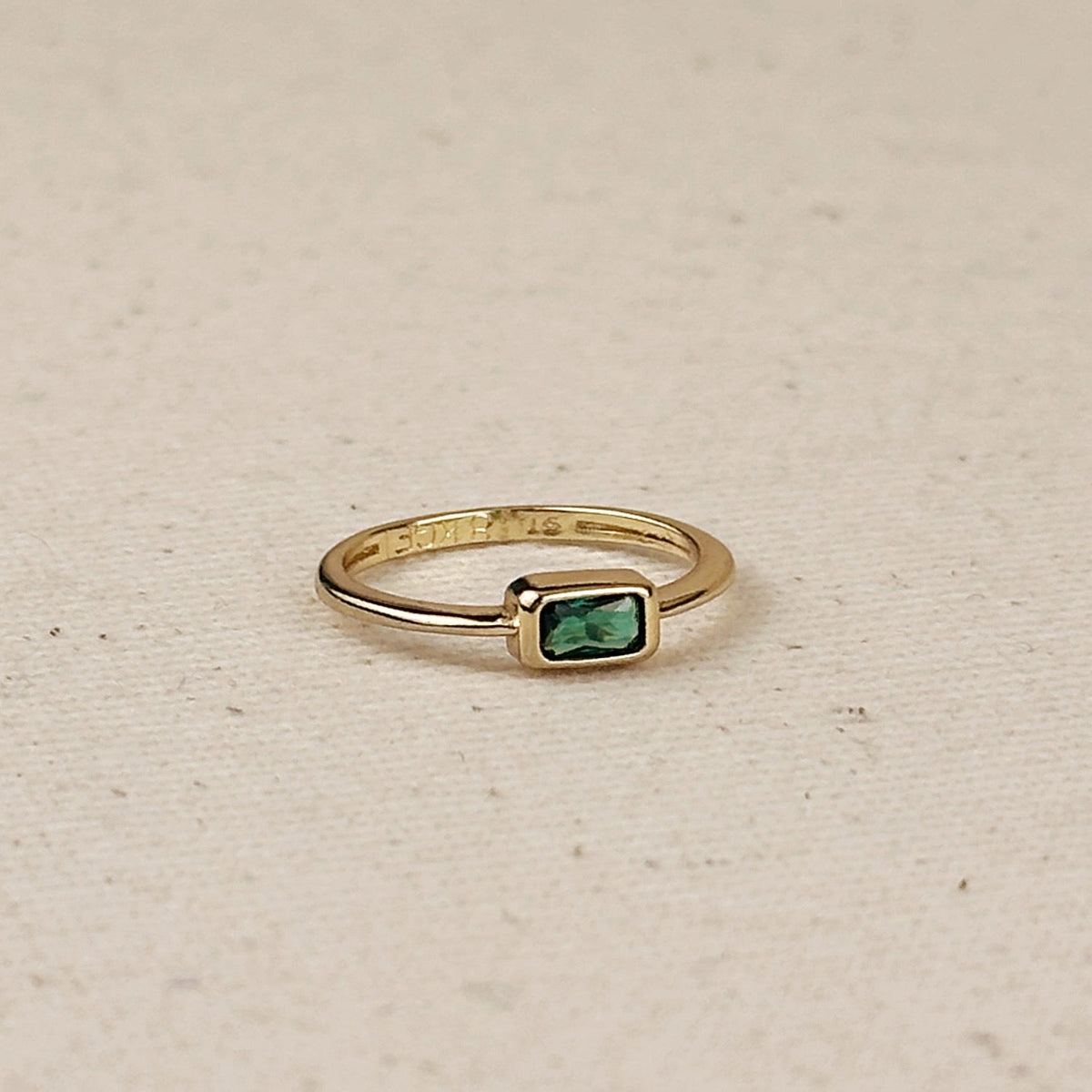 18k Gold Filled Colored CZ Rectangle Solitaire Ring – Emerald Green