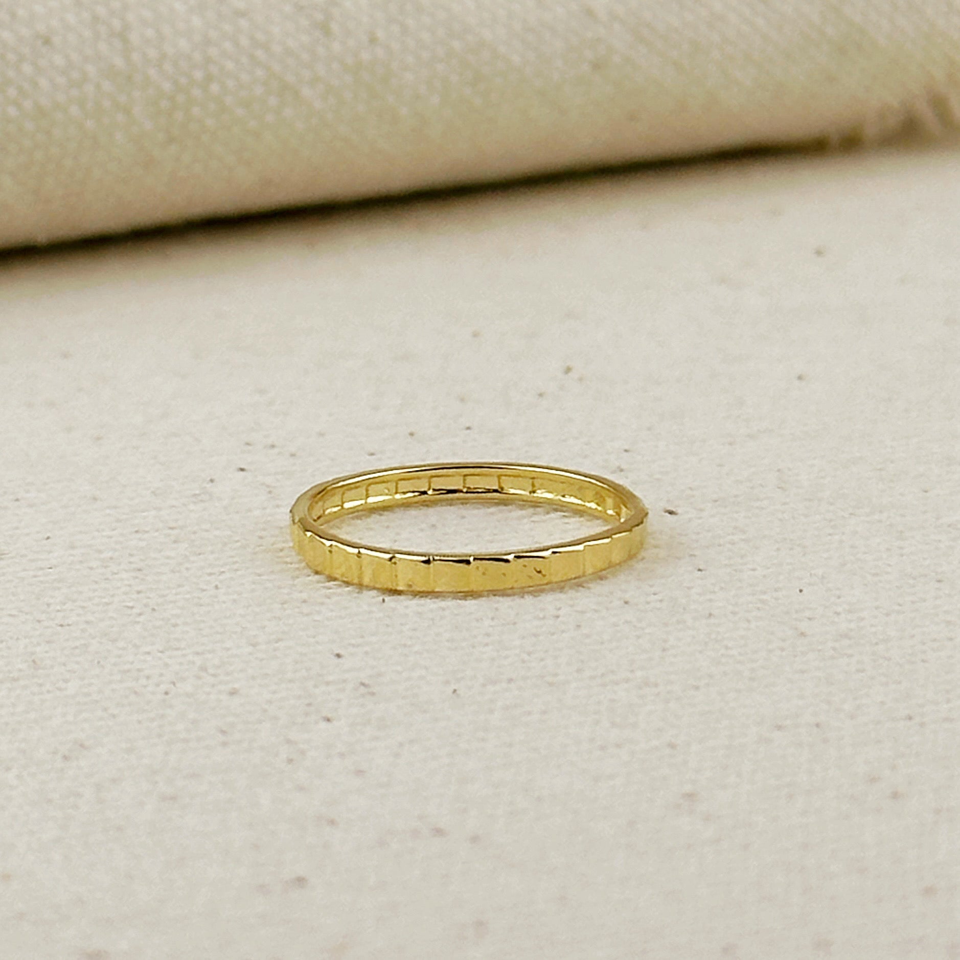 Mondsee 18k Gold Filled 2mm Diamond Cut Band Ring | 18k Gold Filled Jewelry