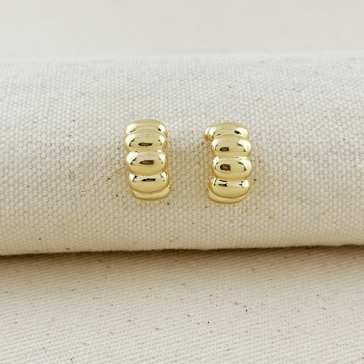 18k Gold Filled Scalloped C-Hoop Earrings
