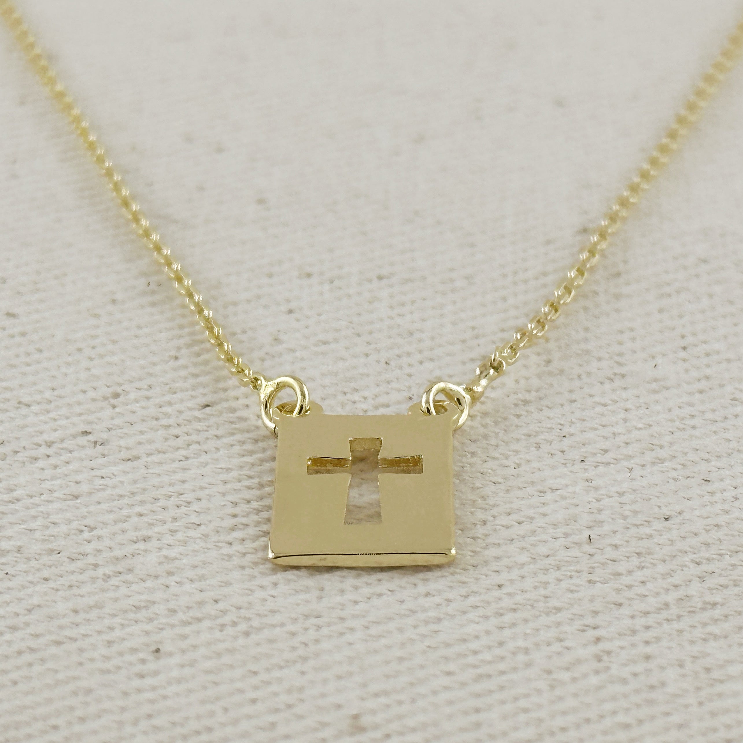 Mondsee 18k Gold Filled Cross Plate Necklace | 18k Gold Filled Jewelry