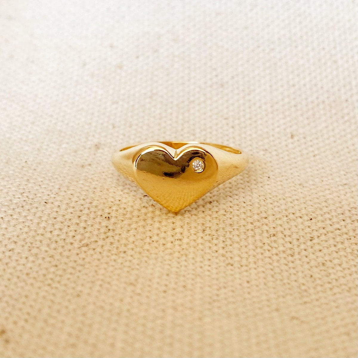 18k Gold Filled Heart Plate Top Ring by Mondsee Jewelry
