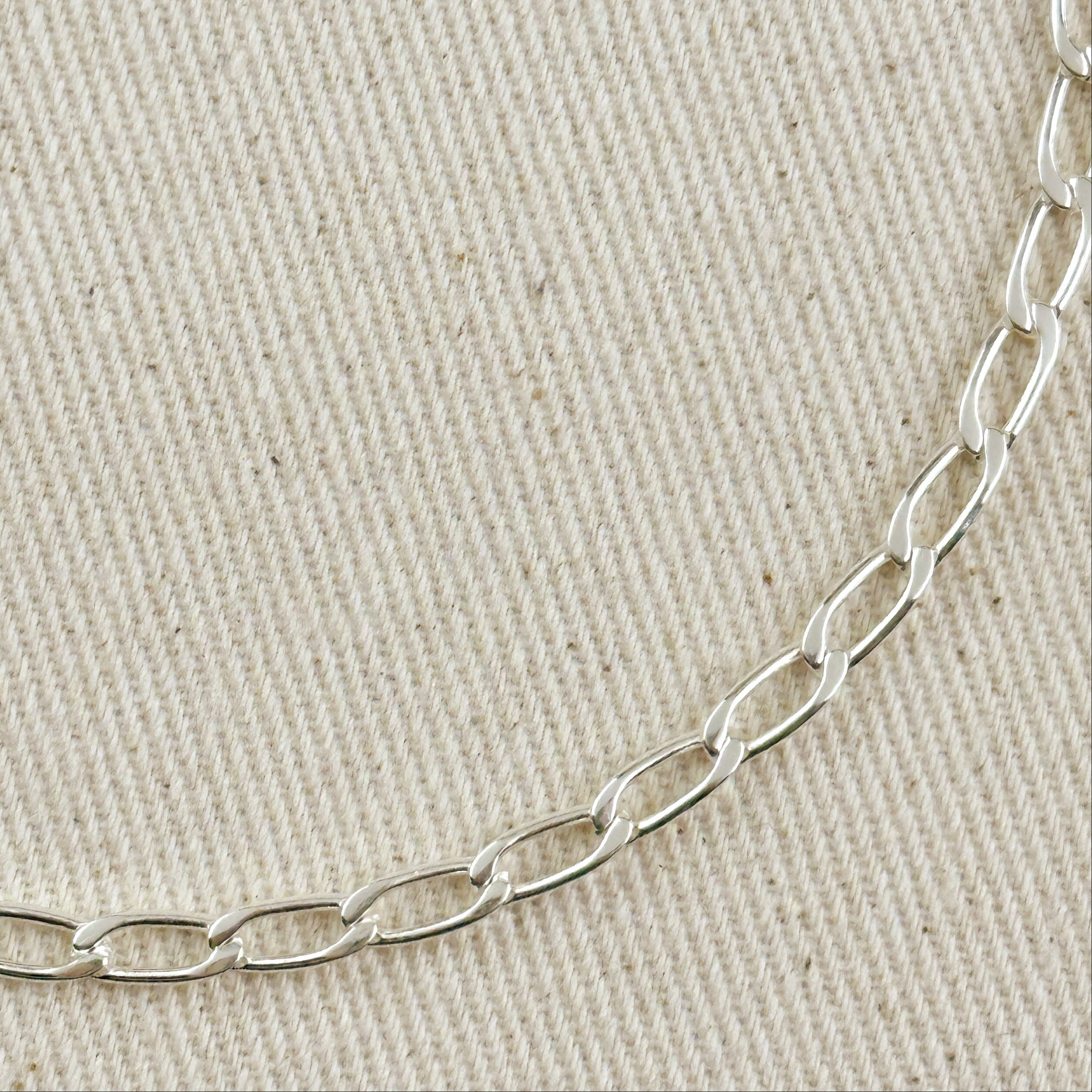 Mondsee Sterling Silver Flat Elongated Curb Chain 4.0mm | 18k Gold Filled Jewelry