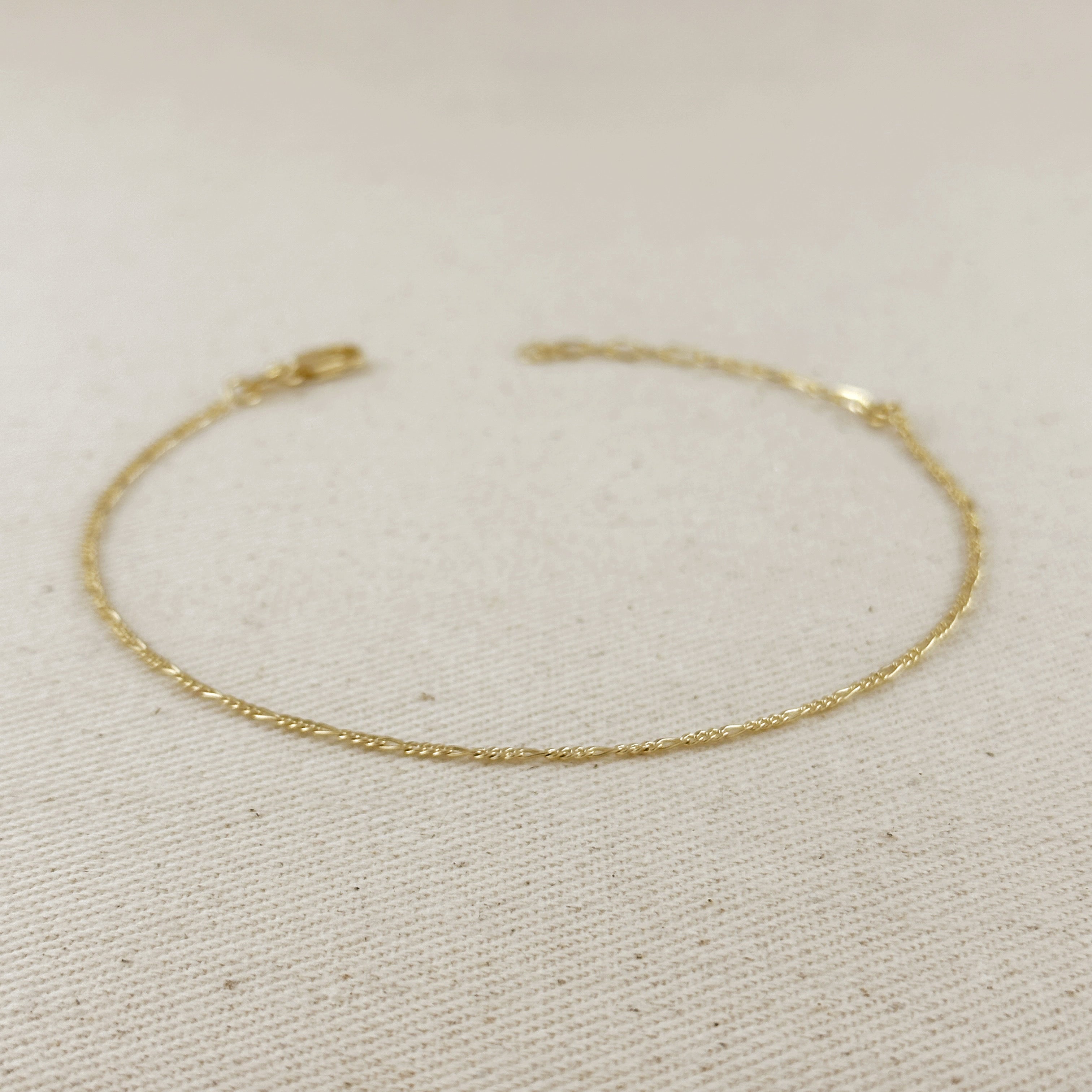 Mondsee 18k Gold Filled 1.5mm Figaro Chain Anklet | 18k Gold Filled Jewelry