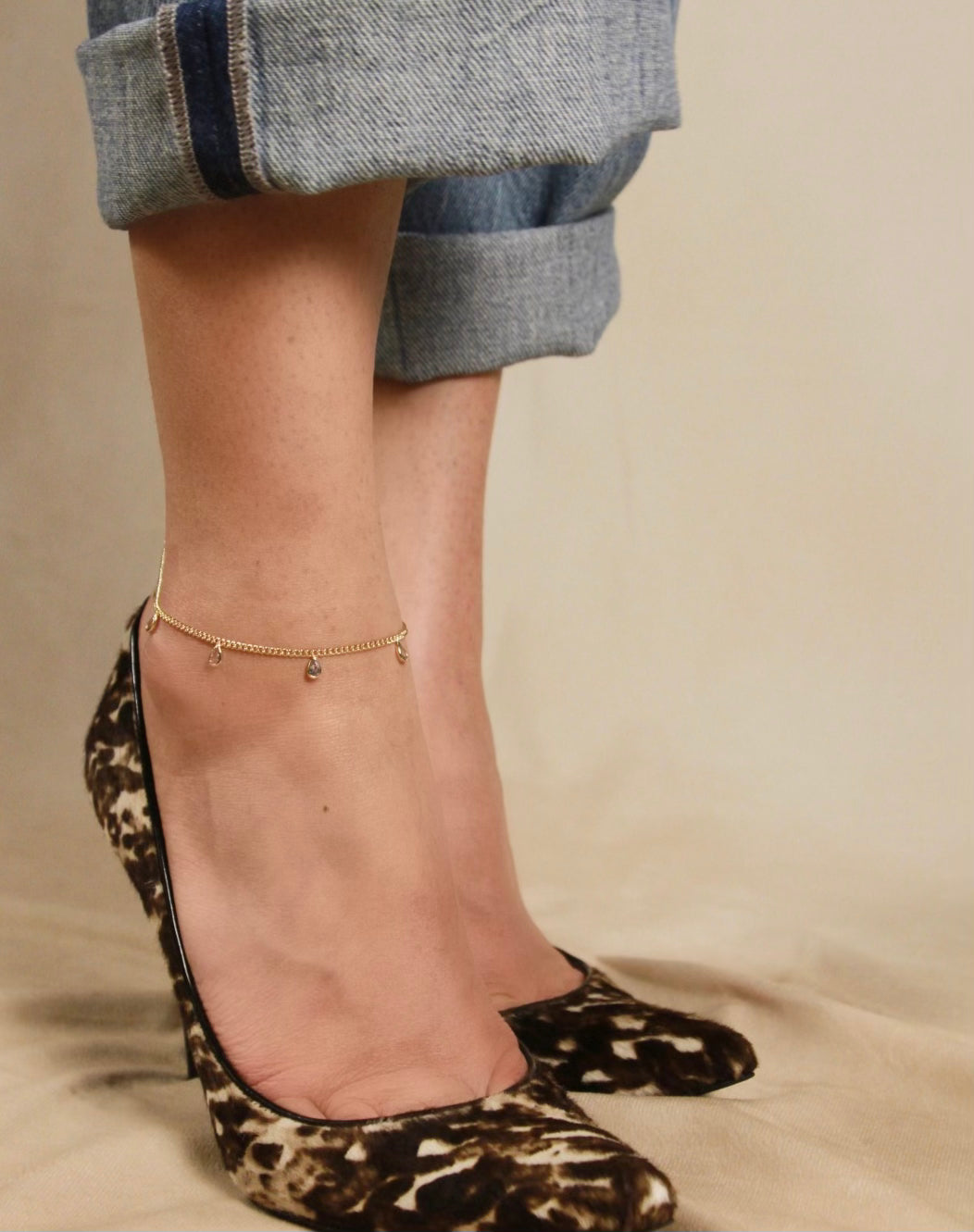 Mondsee 18k Gold Filled 2mm Curb Chain With Bezel CZ Drops Anklet | 18k Gold Filled Jewelry