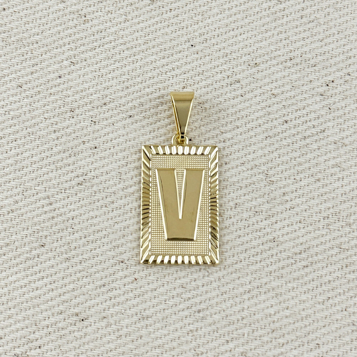 18k Gold Filled Vintage Diamond Cut Initial Plate Pendant – V