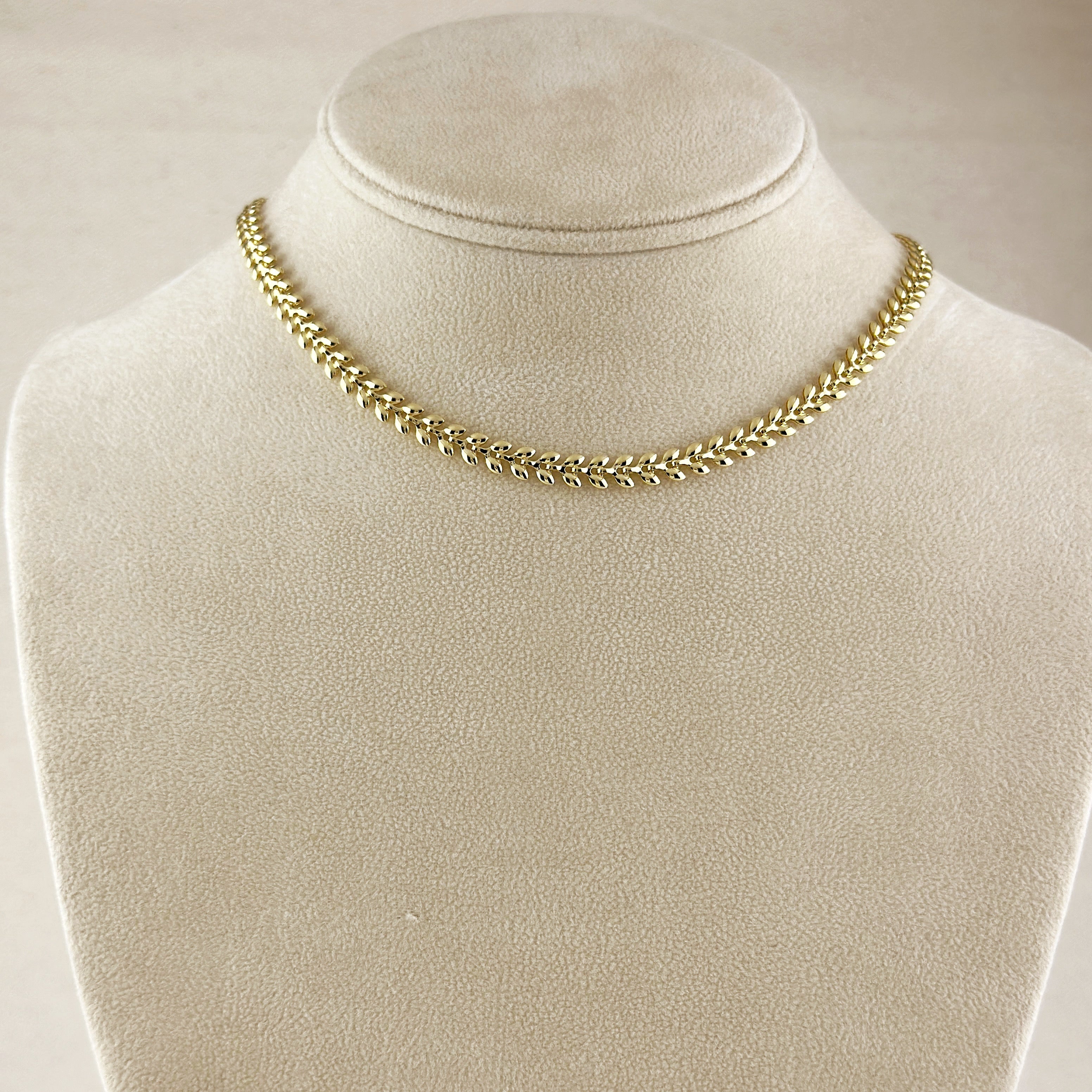 Mondsee 18k Gold Filled Leaf Choker Necklace | 18k Gold Filled Jewelry
