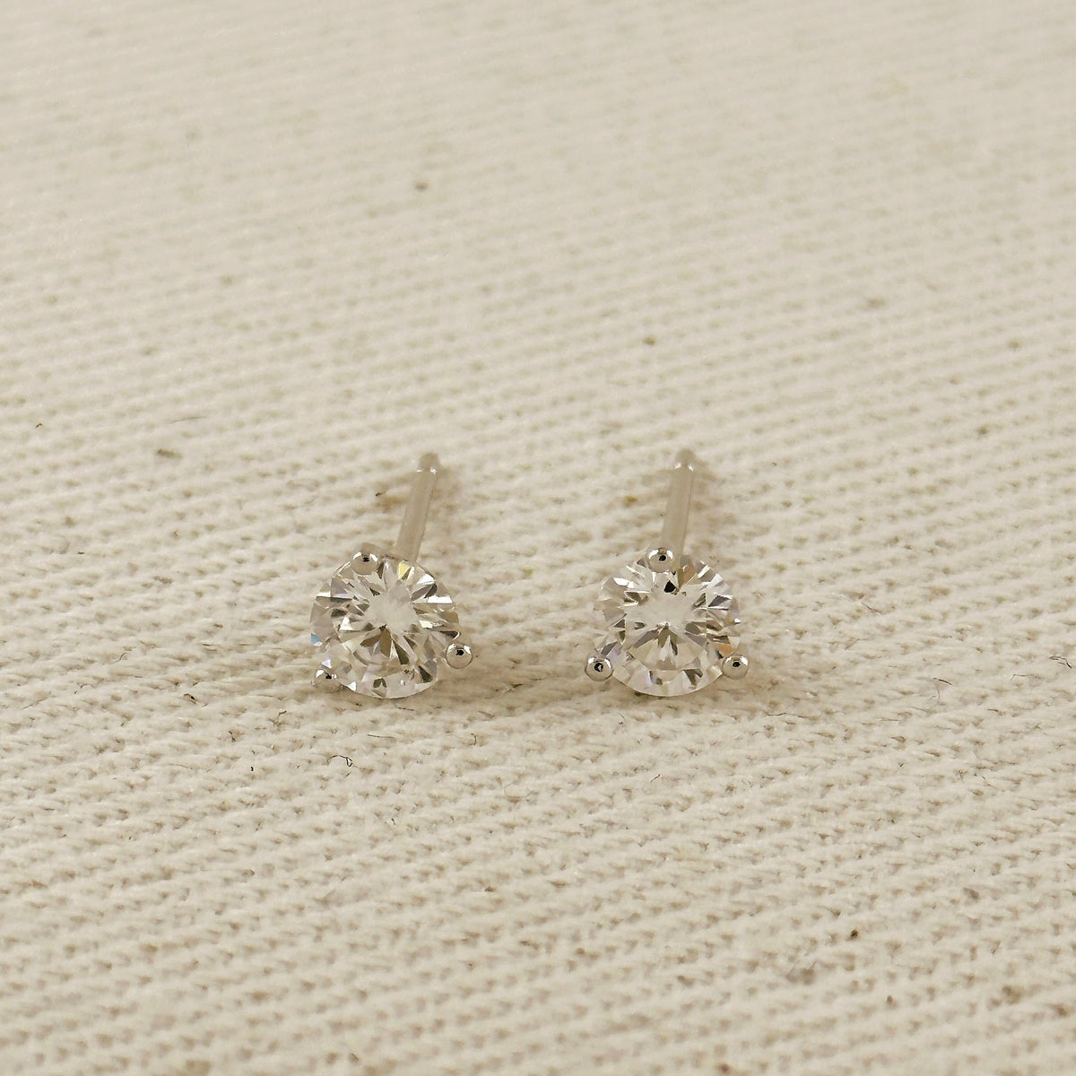 .925 Sterling Silver Rhodium Plated 1.0ct Moissanite Stud Earrings