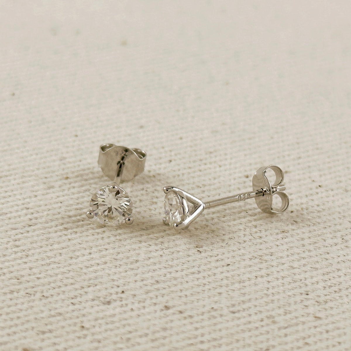 .925 Sterling Silver Rhodium Plated 1.0ct Moissanite Stud Earrings