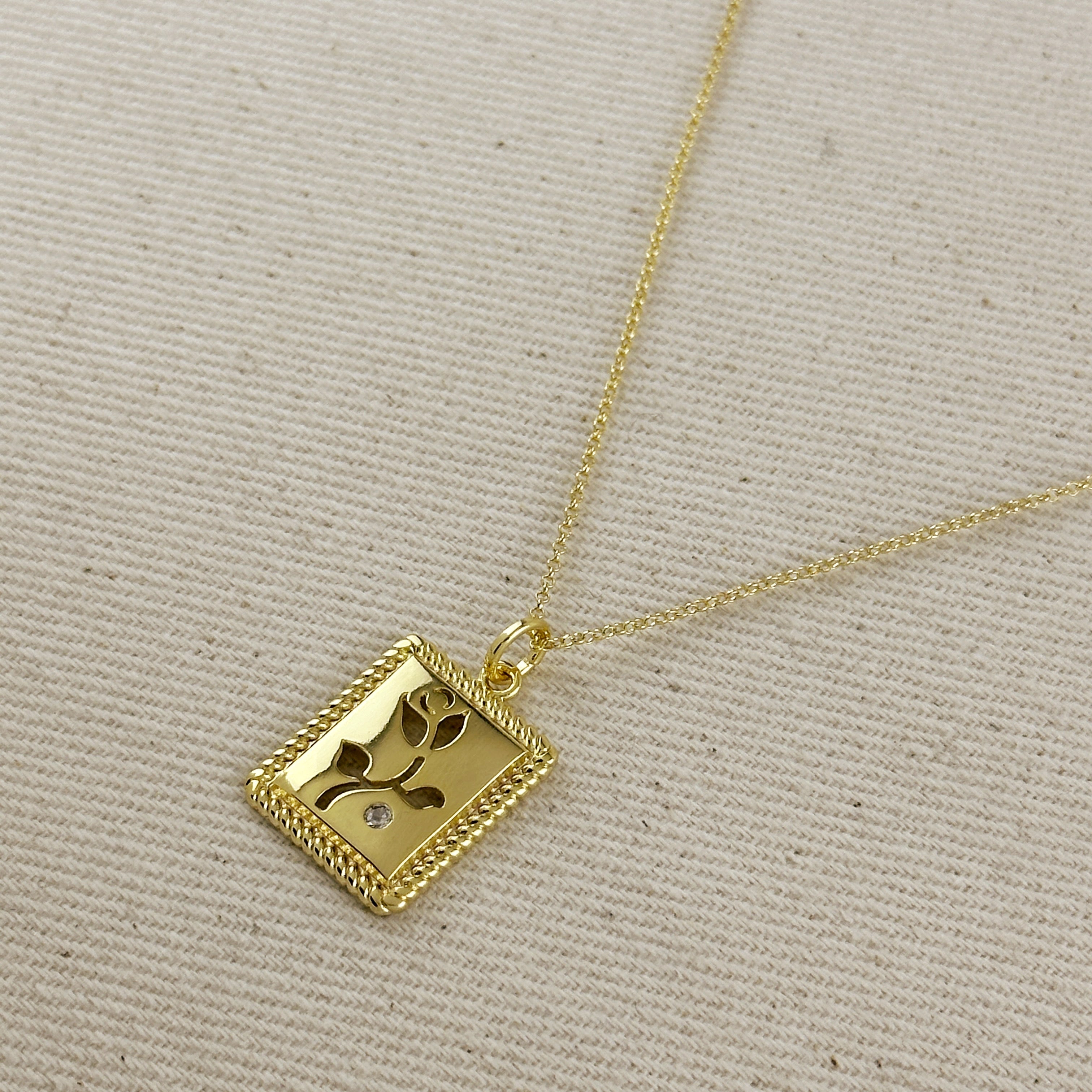Mondsee 18k Gold Filled Flower Plaque Necklace | 18k Gold Filled Jewelry