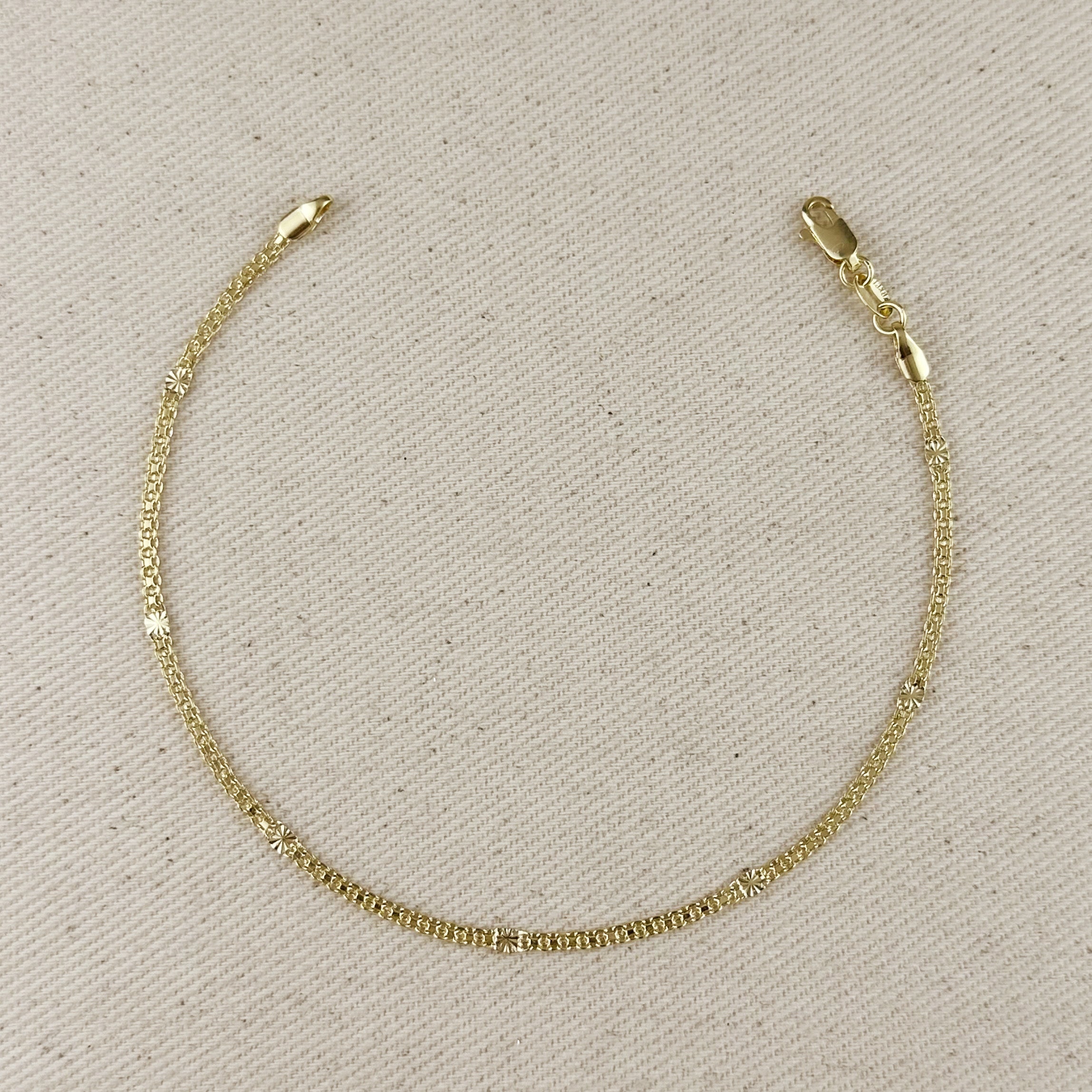 Mondsee 18k Gold Filled 2.5mm Mesh Chain with Diamond Cut Pressed Detail Anklet | 18k Gold Filled Jewelry