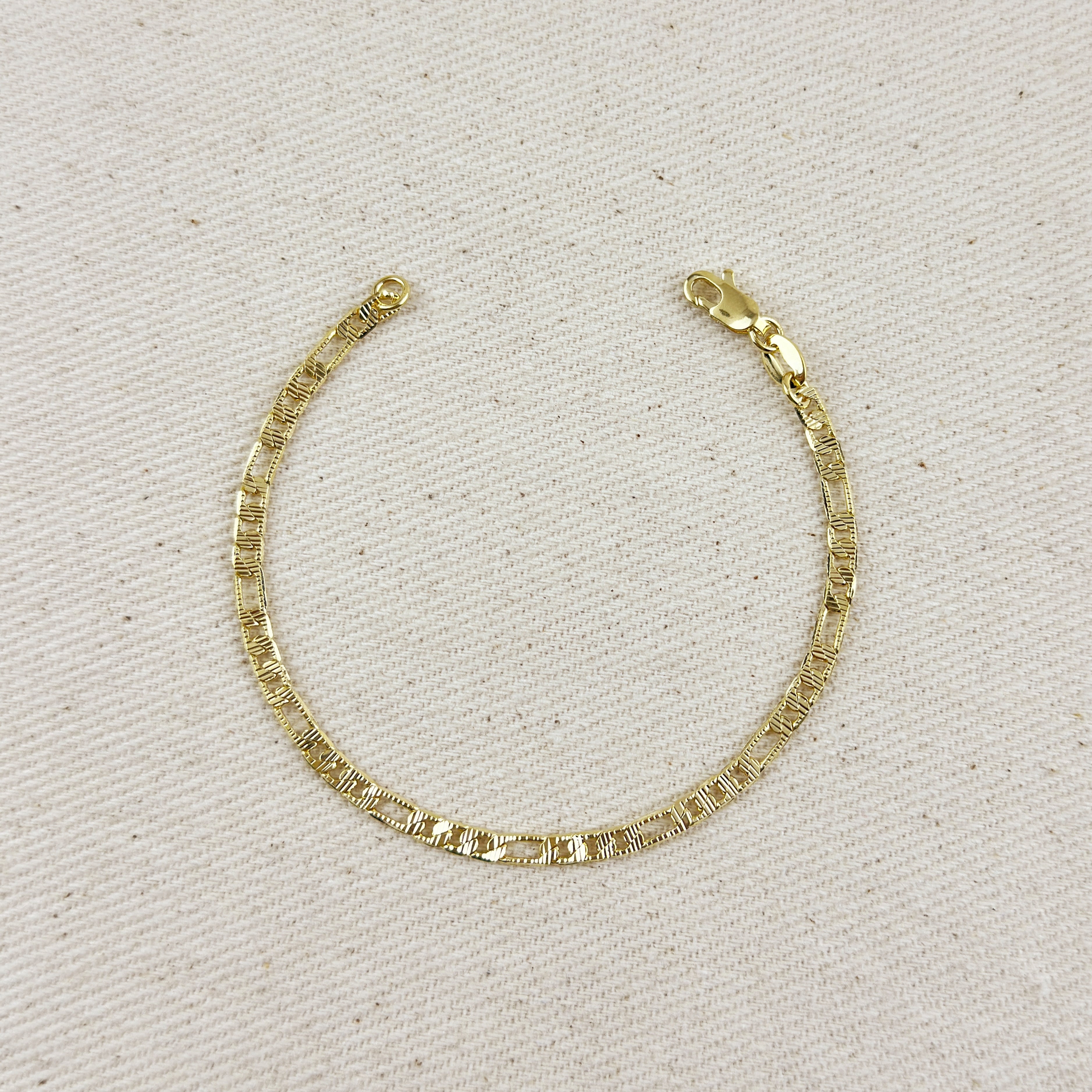 Mondsee 18k Gold Filled Textured Figaro Bracelet | 18k Gold Filled Jewelry