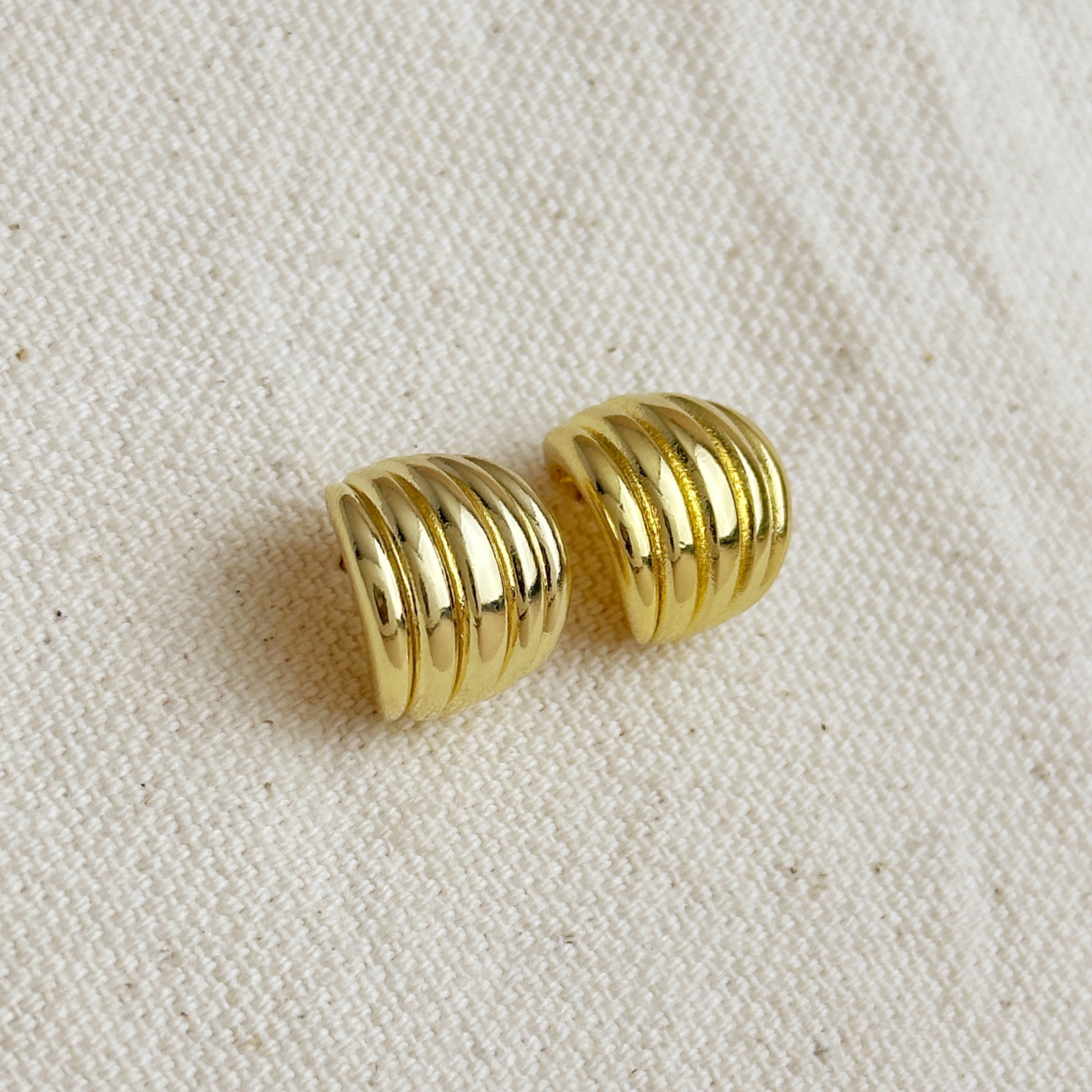 Mondsee 18k Gold Filled Groove C-Hoop Earrings | 18k Gold Filled Jewelry