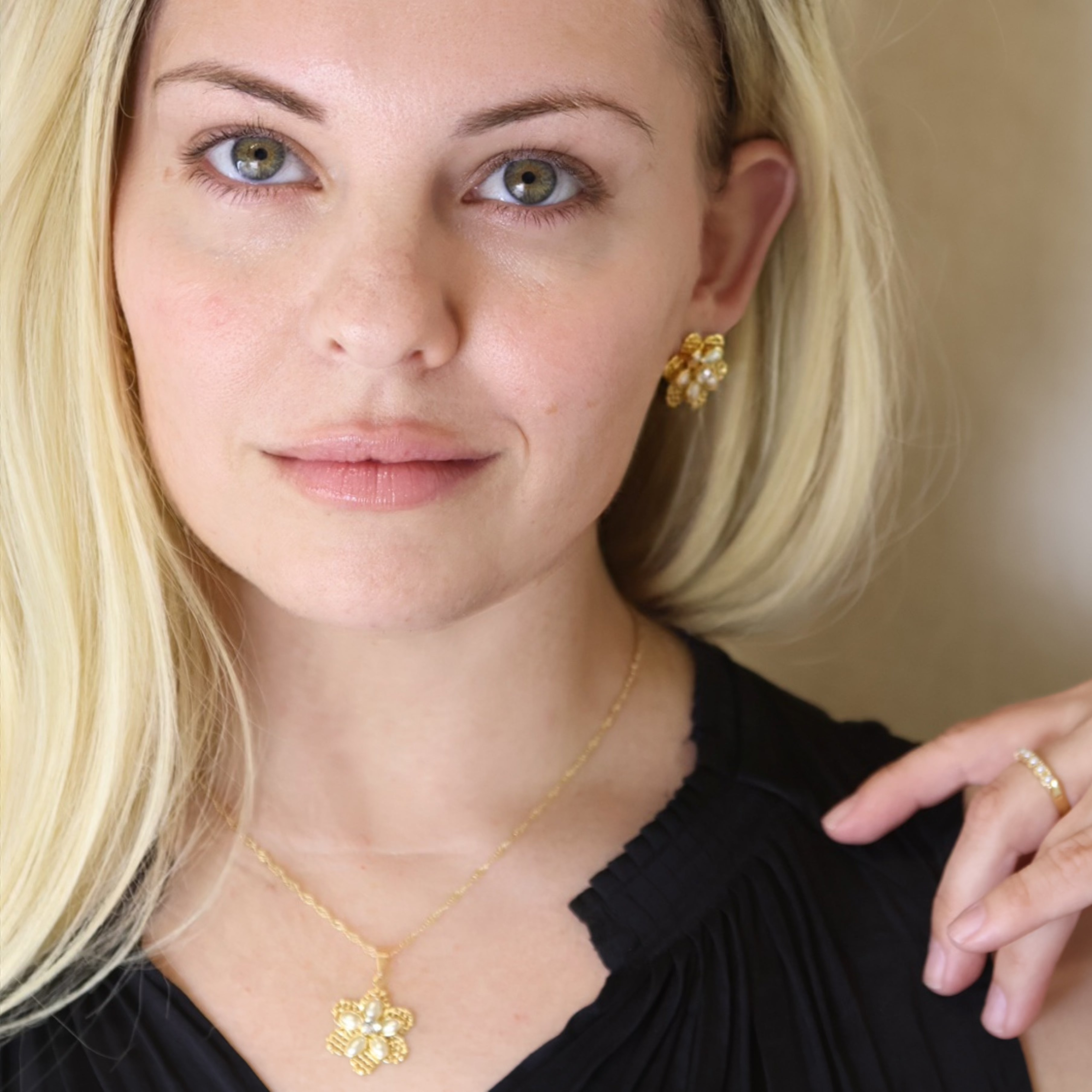 Mondsee 18k Gold Filled Mesh Flower Necklace and Earring Set | 18k Gold Filled Jewelry
