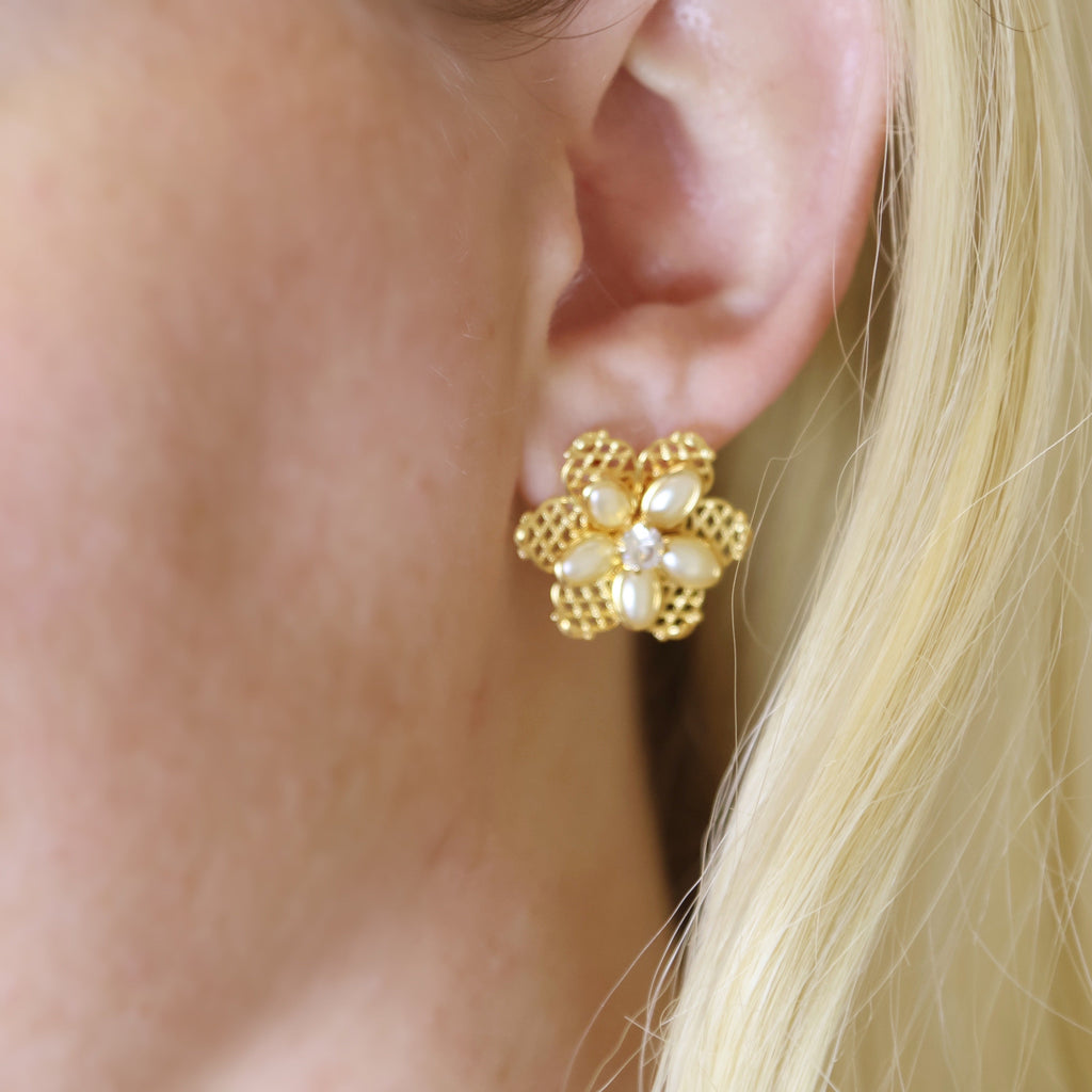 Mondsee 18k Gold Filled Mesh Flower Necklace and Earring Set | 18k Gold Filled Jewelry