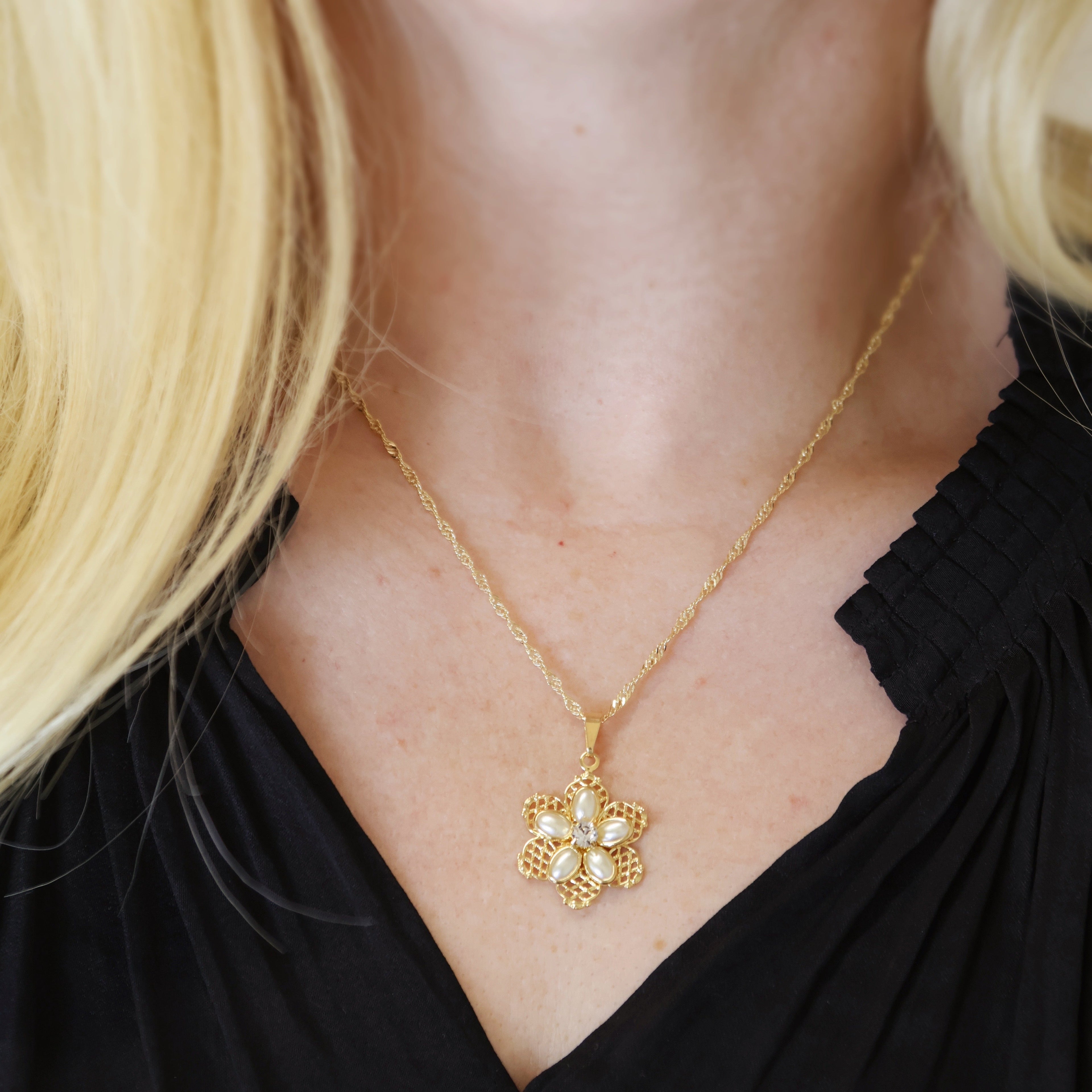 Mondsee 18k Gold Filled Mesh Flower Necklace and Earring Set | 18k Gold Filled Jewelry