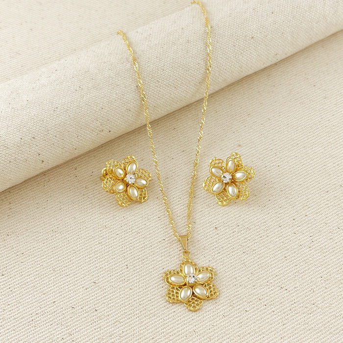 Mondsee 18k Gold Filled Mesh Flower Necklace and Earring Set | 18k Gold Filled Jewelry