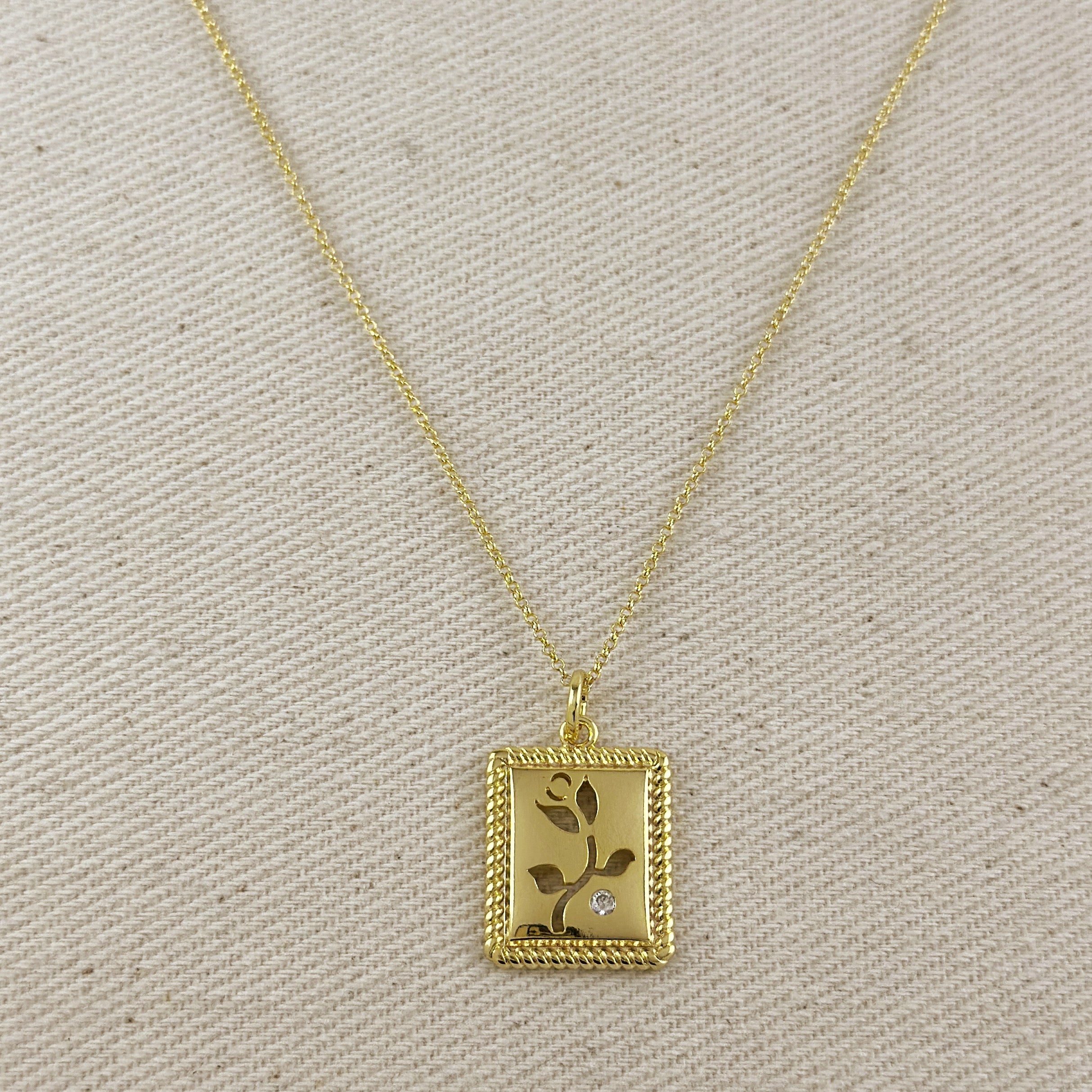 Mondsee 18k Gold Filled Flower Plaque Necklace | 18k Gold Filled Jewelry