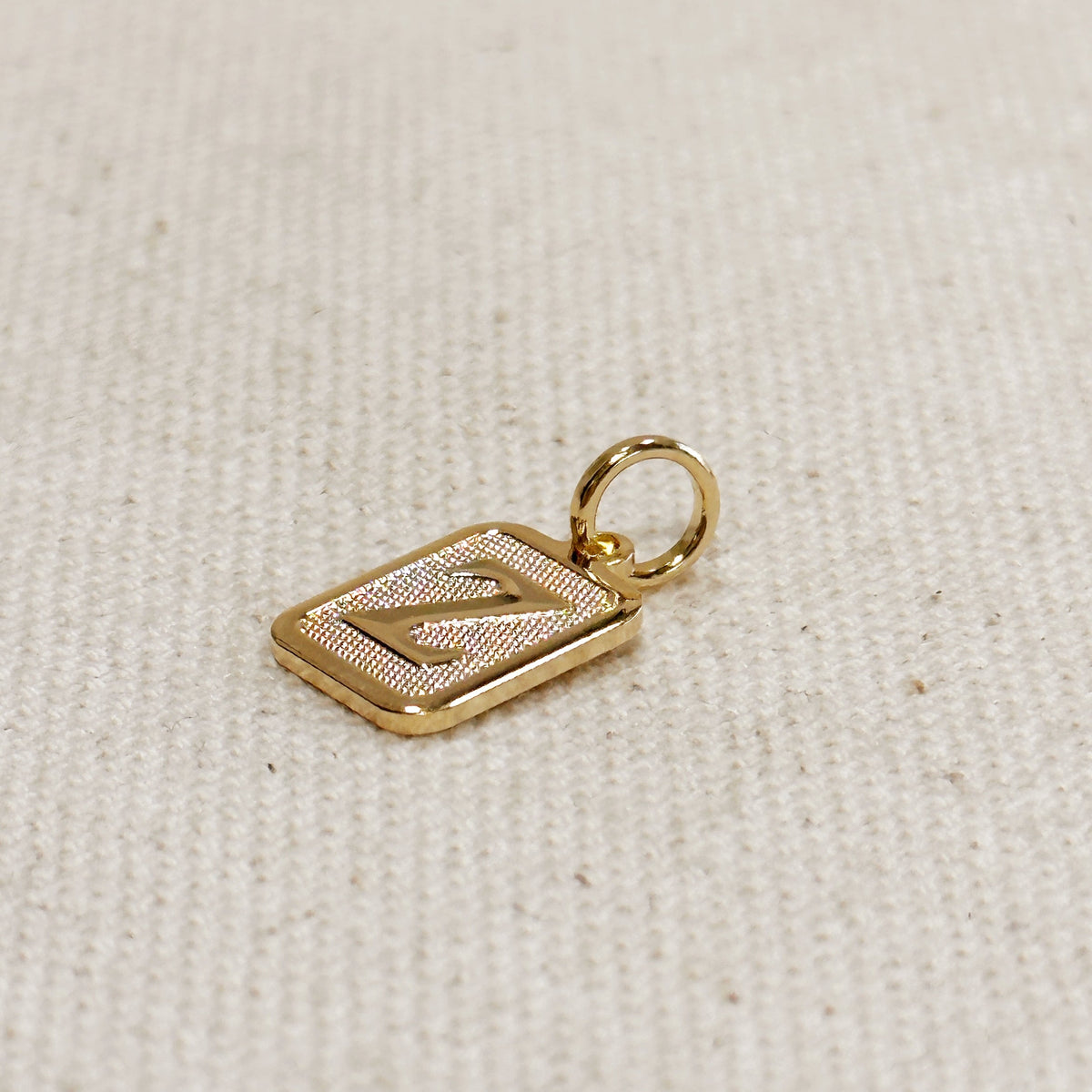 Textured Initial Plate Pendant – Z