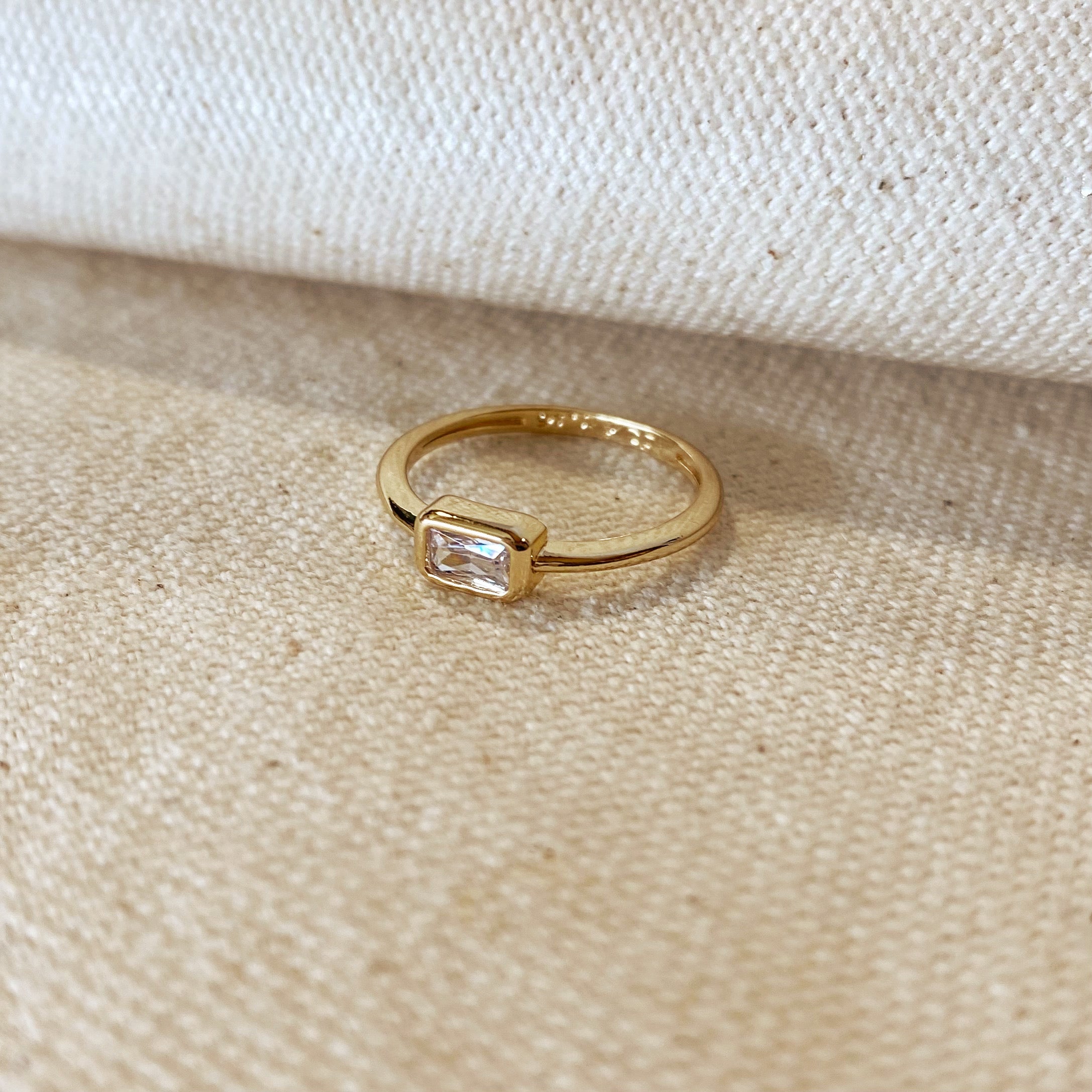 Mondsee 18k Gold Filled Rectangle Solitaire Ring | 18k Gold Filled Jewelry