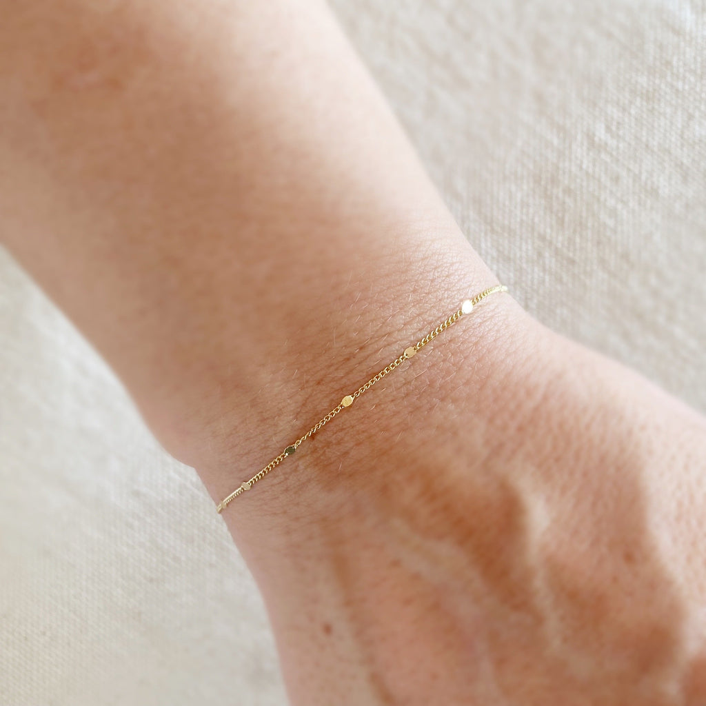 Mondsee 18k Gold Filled 1mm Curb Bracelet With Pressed Details | 18k Gold Filled Jewelry