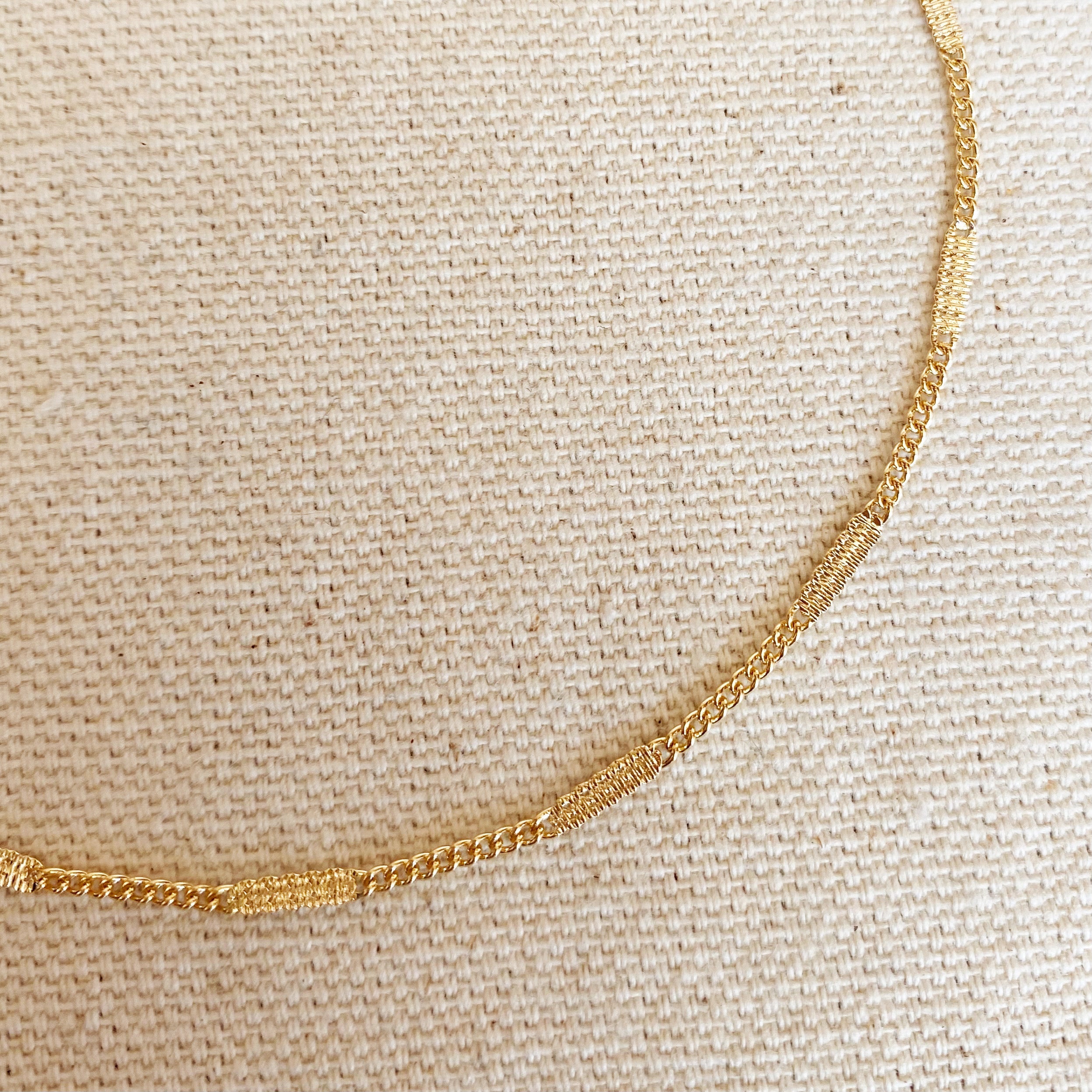 Mondsee 18k Gold Filled Pressed Detail Chain Anklet | 18k Gold Filled Jewelry