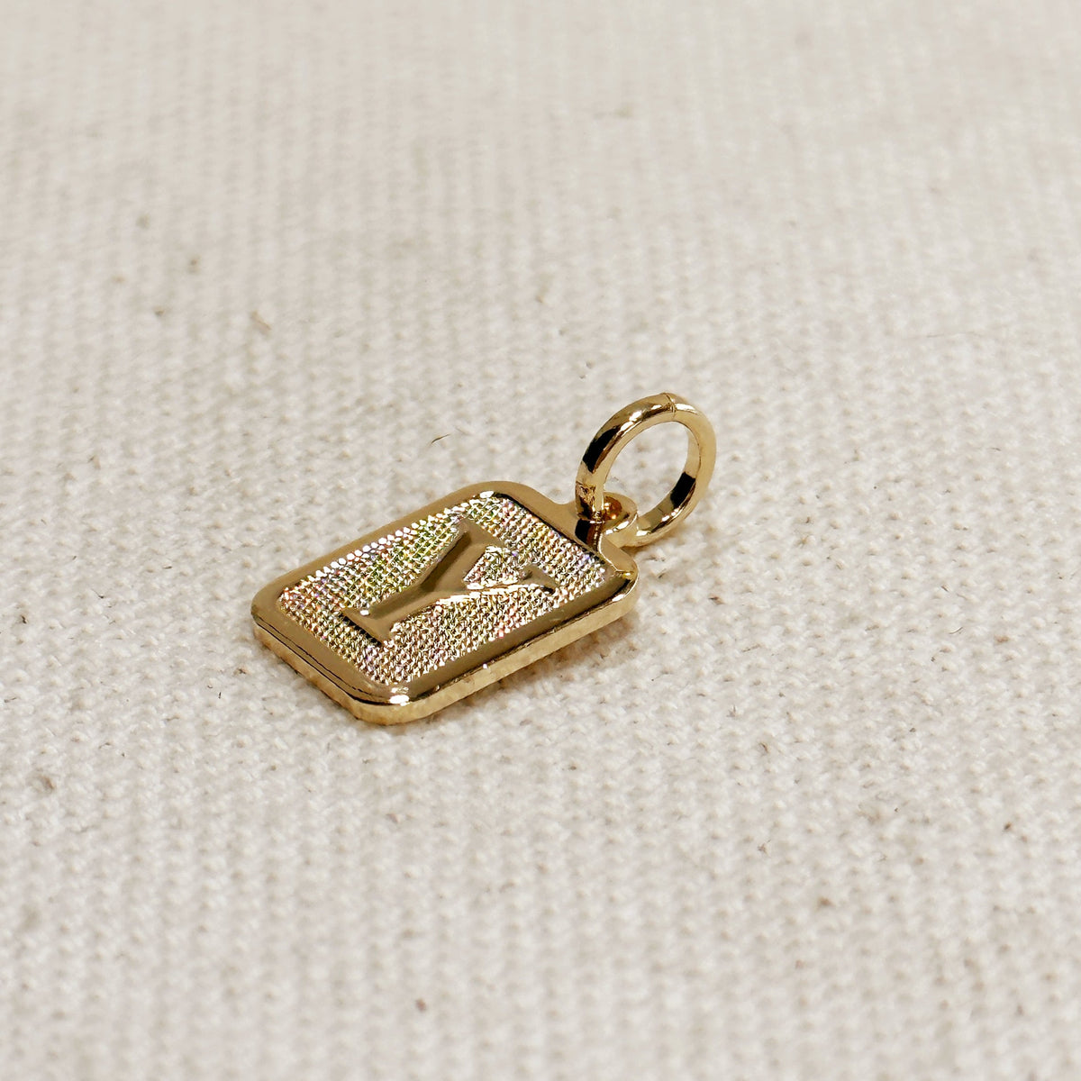Textured Initial Plate Pendant – Y